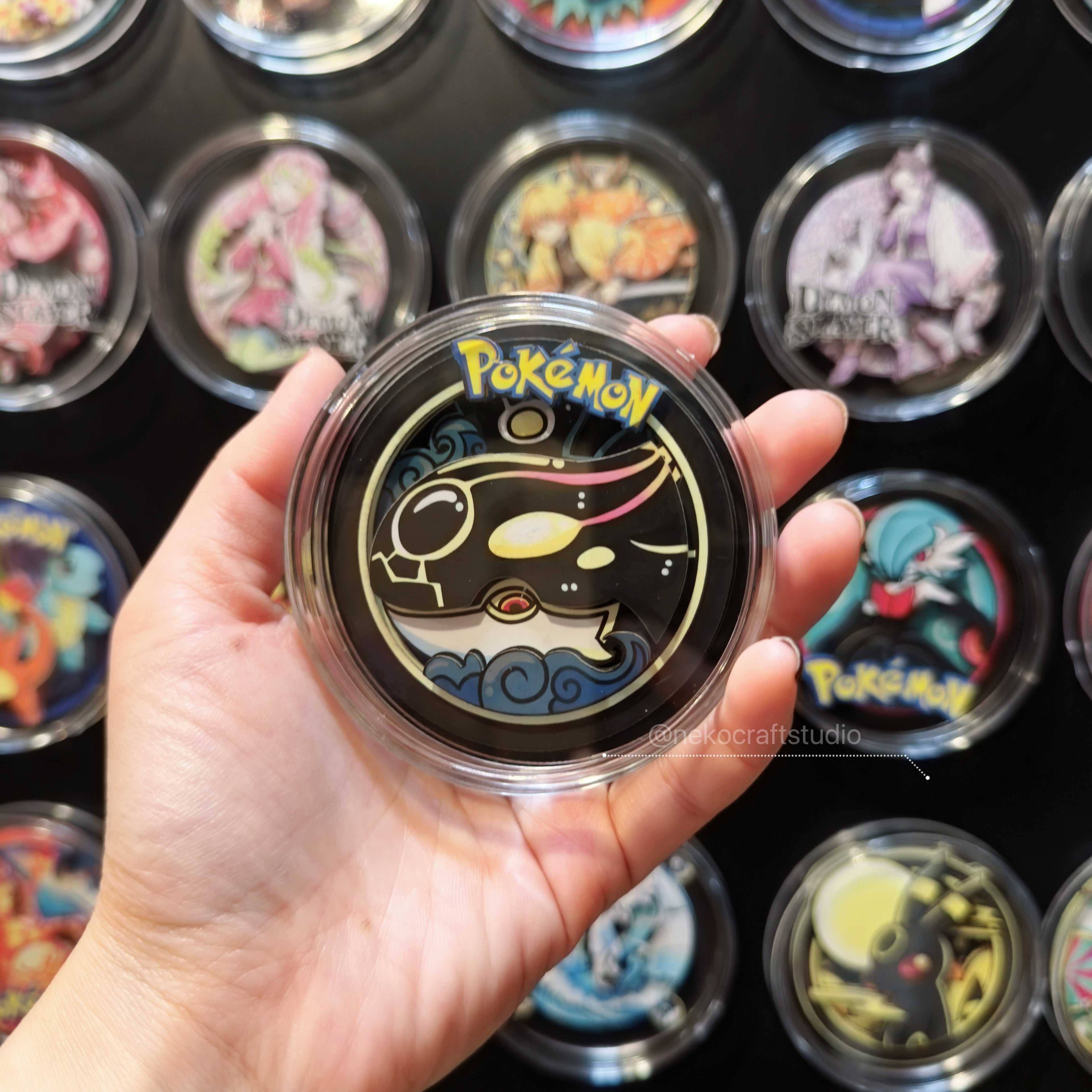 Pokemon - Shiny Rayquaza - Paper Cut Magnet